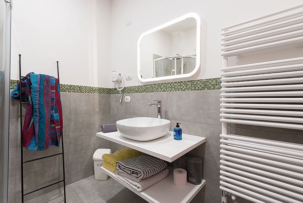 Bagno della camera da letto Seta